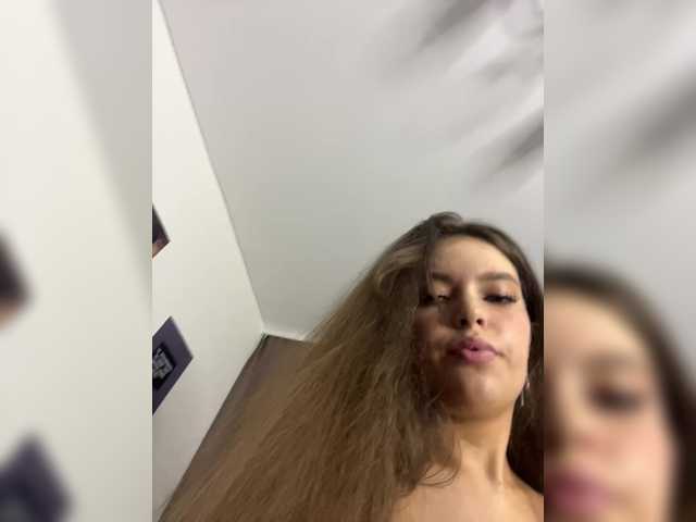 YourLadyyy webcam
