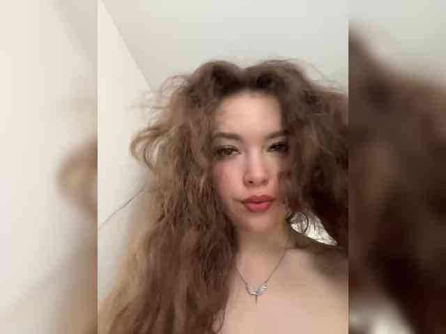 YourLadyyy webcam