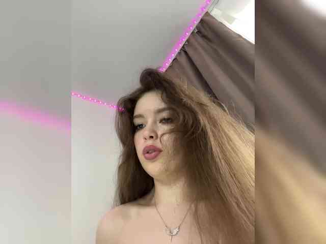 YourLadyyy webcam