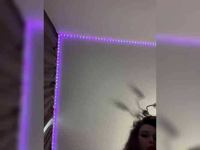 YourLadyyy webcam