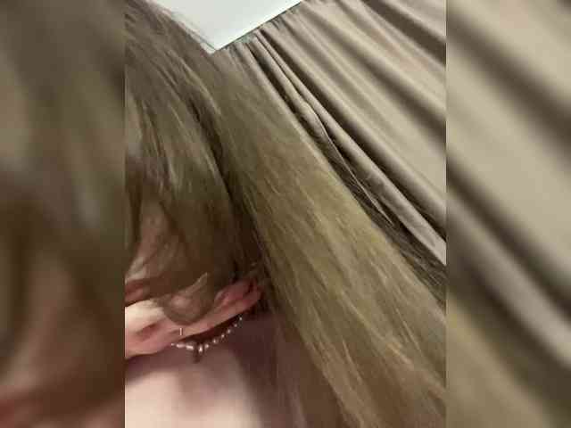 YourLadyyy webcam