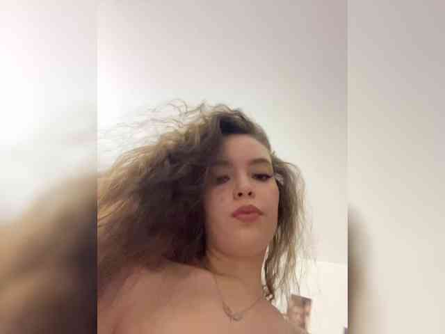 YourLadyyy webcam