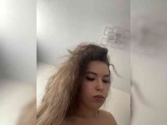 YourLadyyy webcam