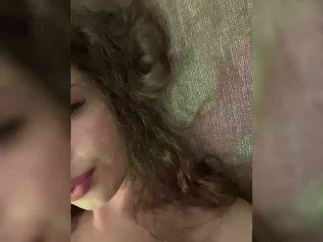 LadyEmily Live Webcam on BongaCams
