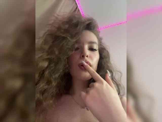 YourLadyyy webcam
