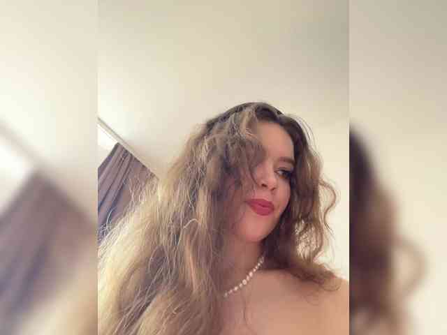 YourLadyyy webcam