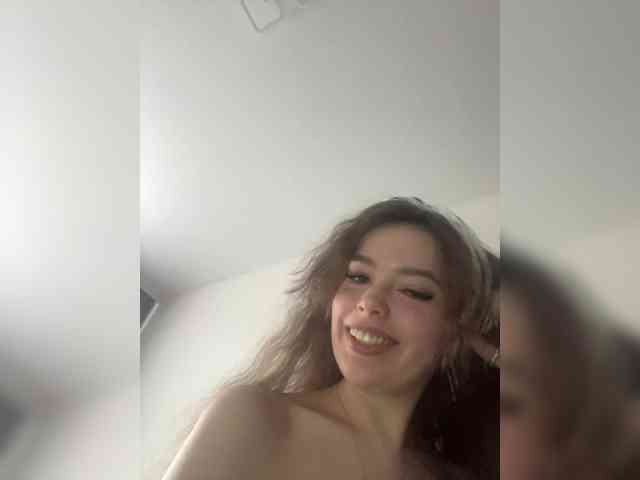 YourLadyyy webcam
