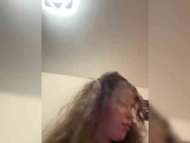 LadyEmily Live Webcam on BongaCams