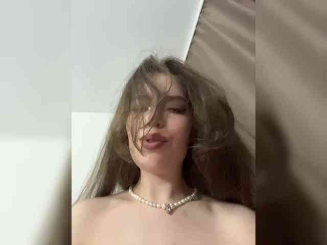 YourLadyyy webcam