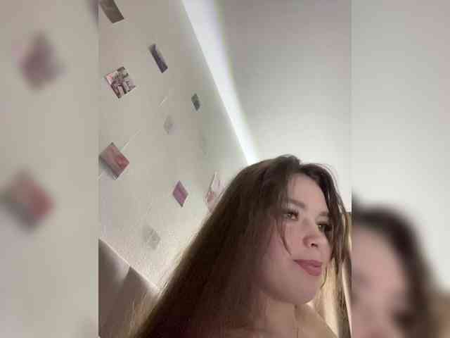 YourLadyyy webcam