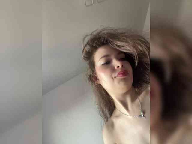 YourLadyyy webcam