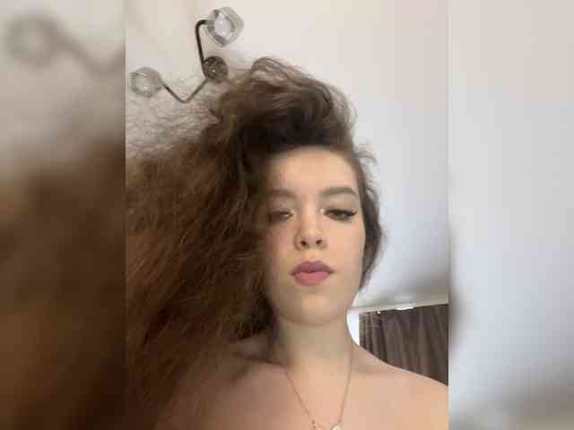 YourLadyyy webcam