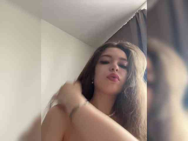 YourLadyyy webcam