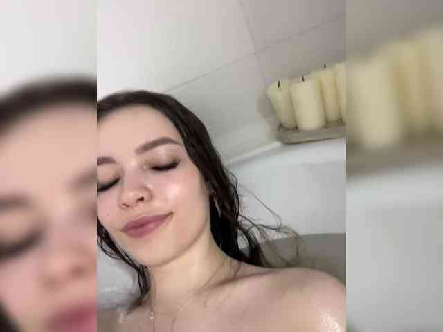 free voyeur webcam LadyEmily