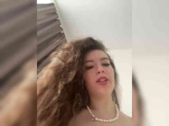 YourLadyyy webcam