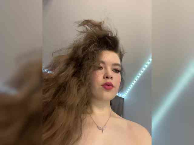 YourLadyyy webcam