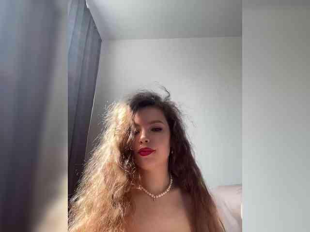 YourLadyyy webcam