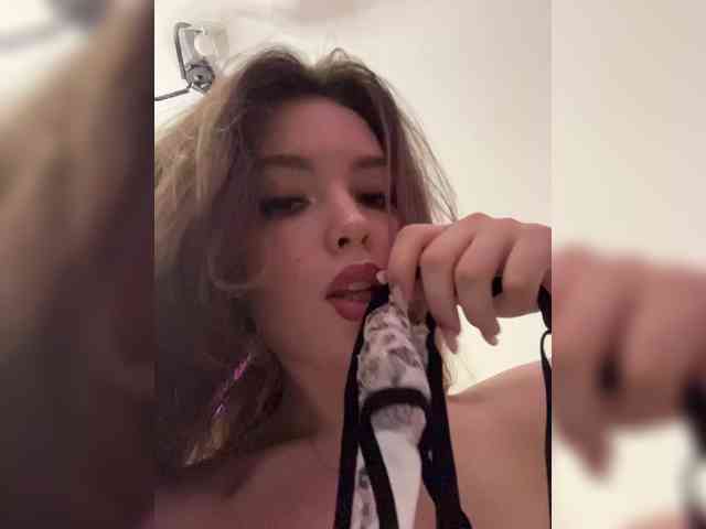 naked video chat LadyEmily