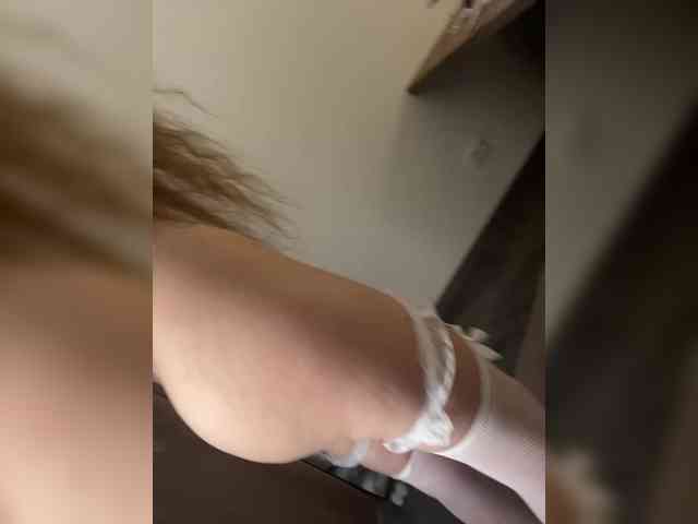 YourLadyyy webcam