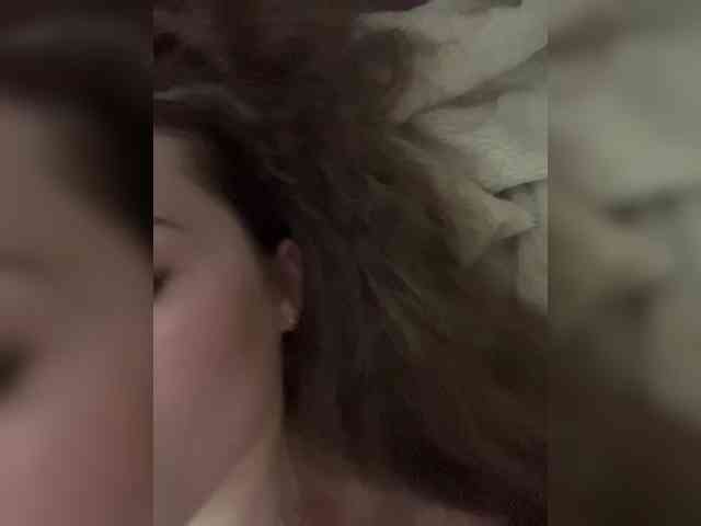 YourLadyyy webcam