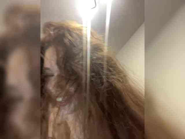 YourLadyyy webcam