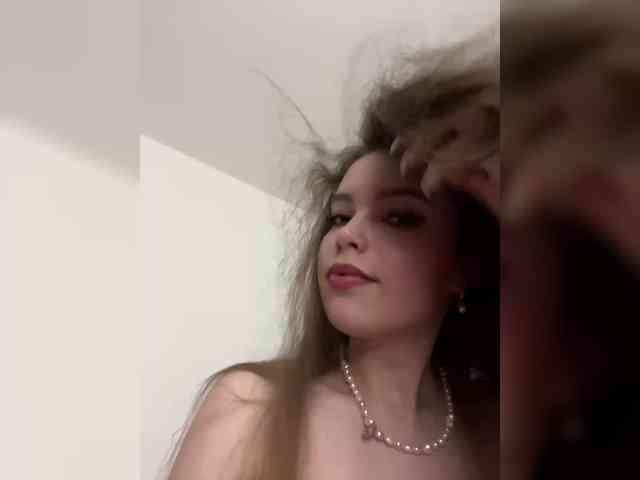 YourLadyyy webcam