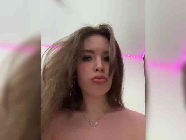 LadyEmily Live Webcam on BongaCams