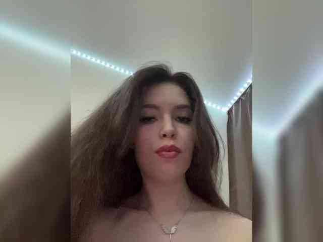 YourLadyyy webcam