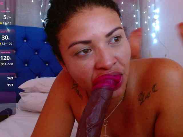 hornyy-cougar webcam