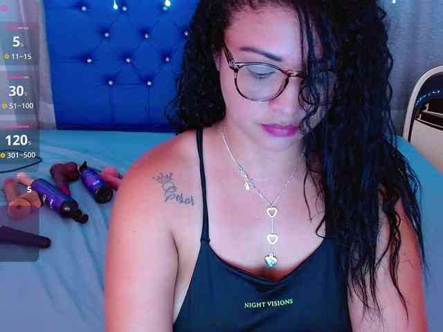 hornyy-cougar webcam