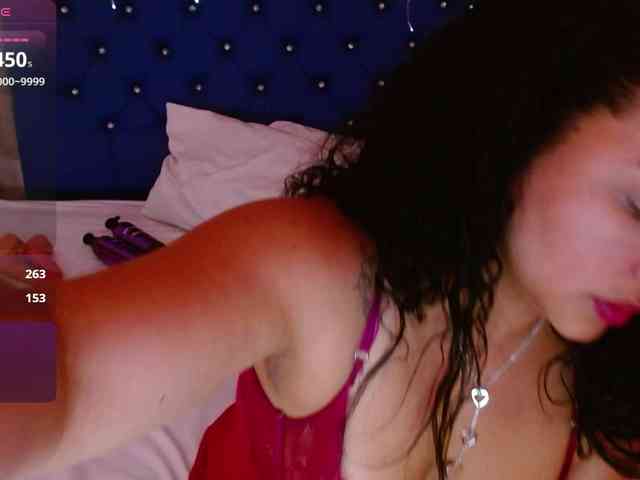 hornyy-cougar webcam