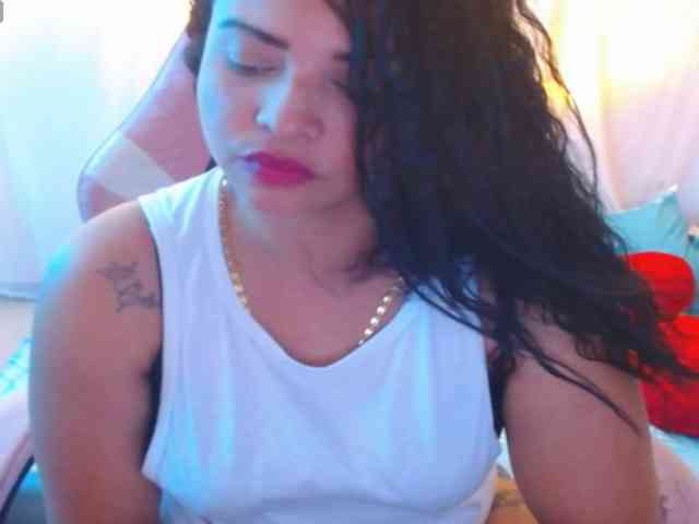 hornyy-cougar webcam