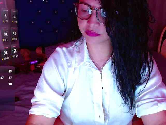 hornyy-cougar webcam