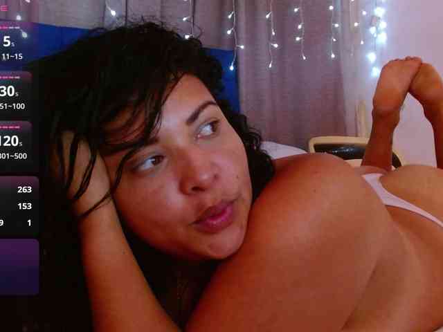 hornyy-cougar webcam