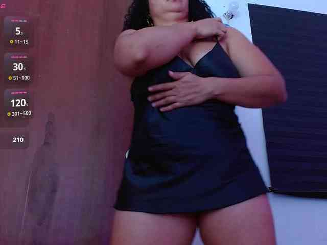 hornyy-cougar webcam