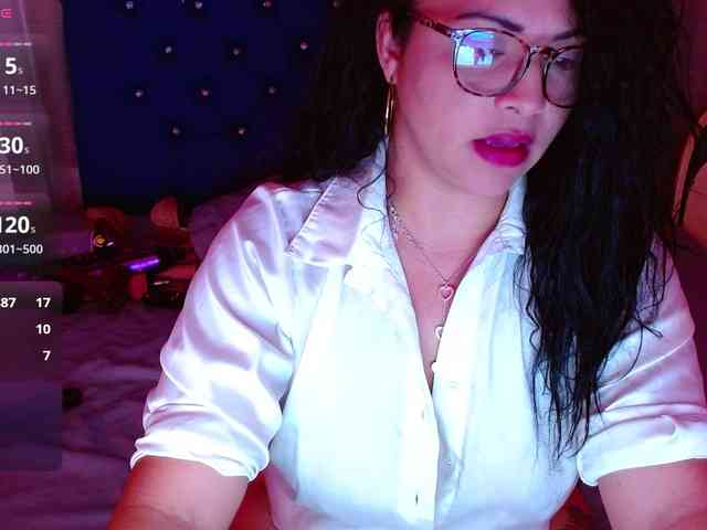 hornyy-cougar webcam