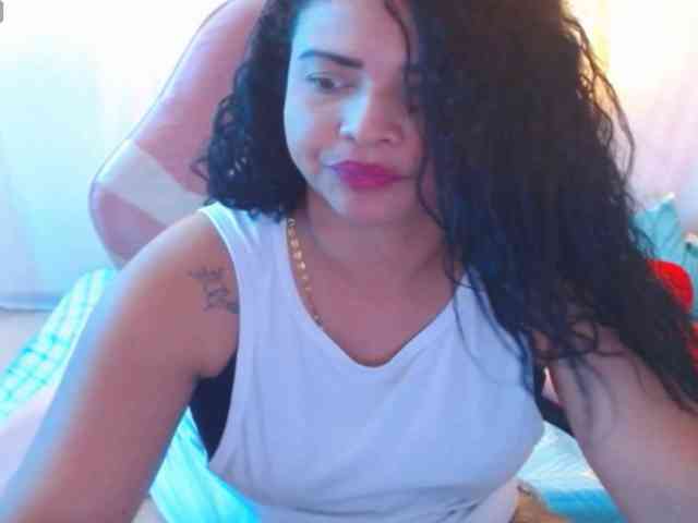 hornyy-cougar webcam