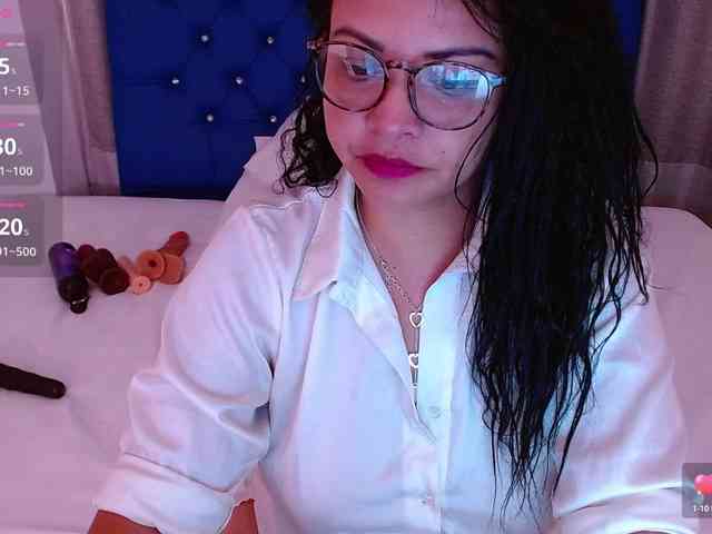 hornyy-cougar webcam