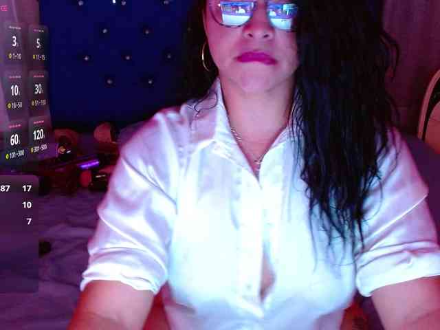 hornyy-cougar webcam