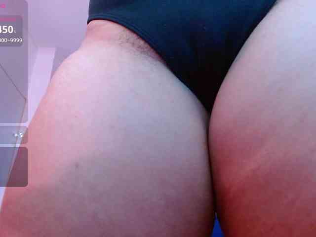 hornyy-cougar webcam