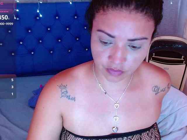 hornyy-cougar webcam