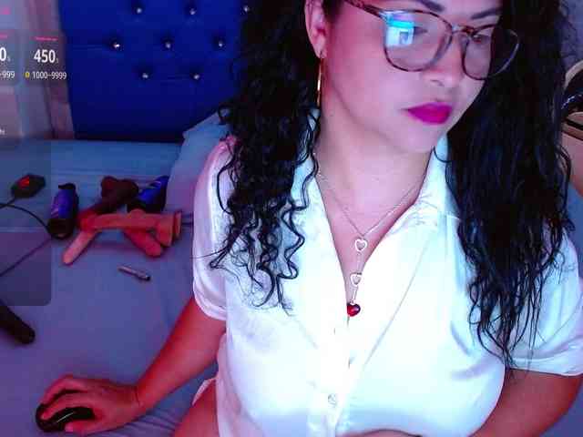 hornyy-cougar webcam