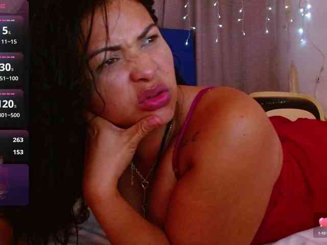 hornyy-cougar webcam