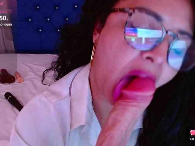 hornyy-cougar webcam