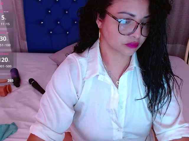 hornyy-cougar webcam