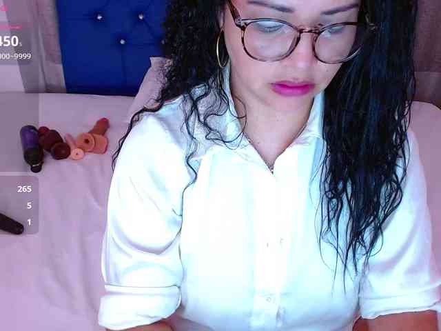 hornyy-cougar webcam