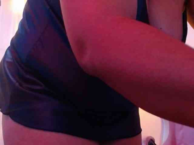 hornyy-cougar webcam