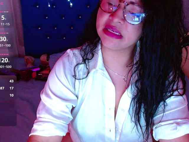 hornyy-cougar webcam