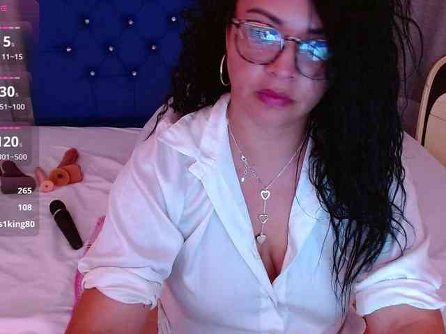 hornyy-cougar webcam