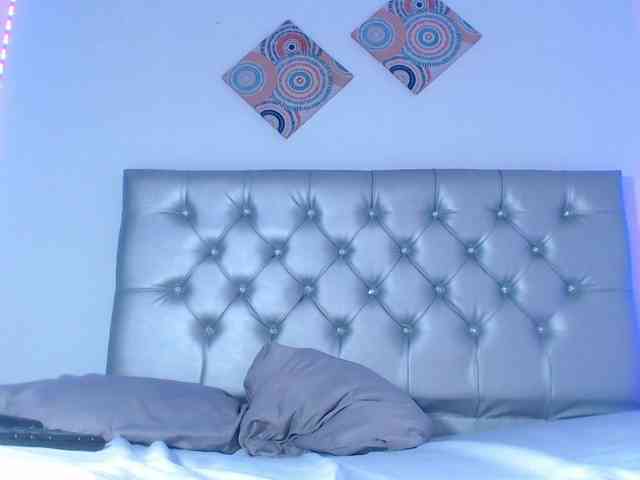 hornyy-cougar webcam
